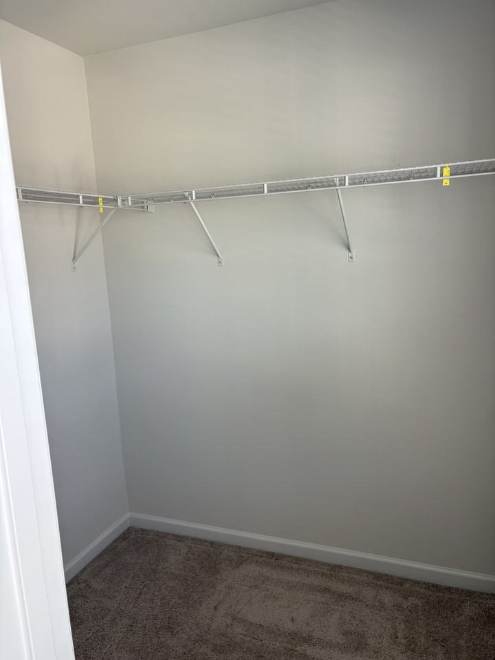 5320 Melbourne Ln - Photo 5 of 9