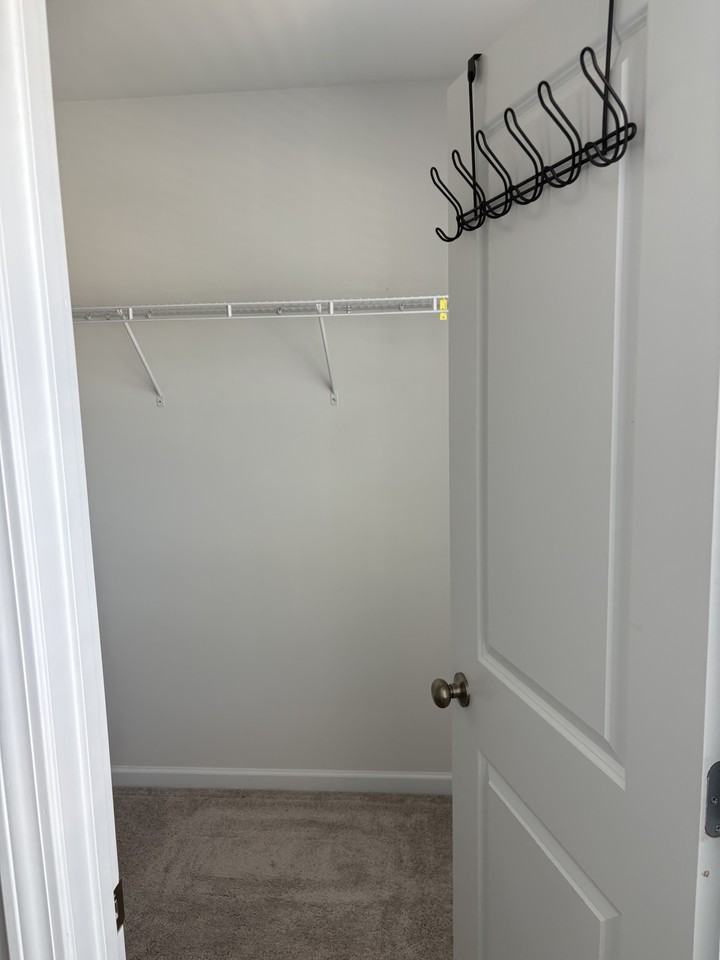 5320 Melbourne Ln - Photo 6 of 9