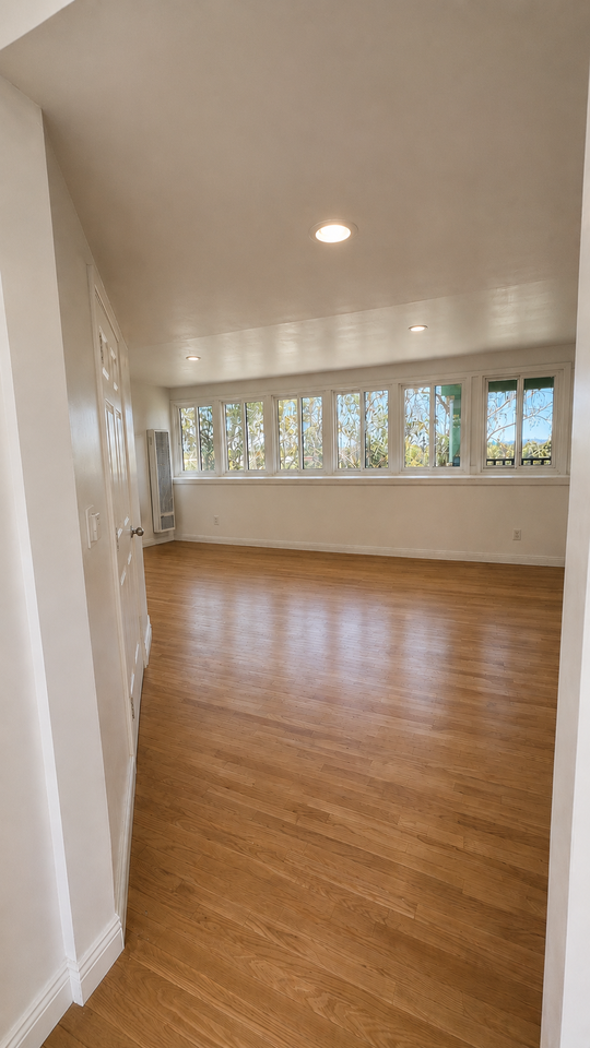 1404 San Remo Dr - Photo 2 of 9