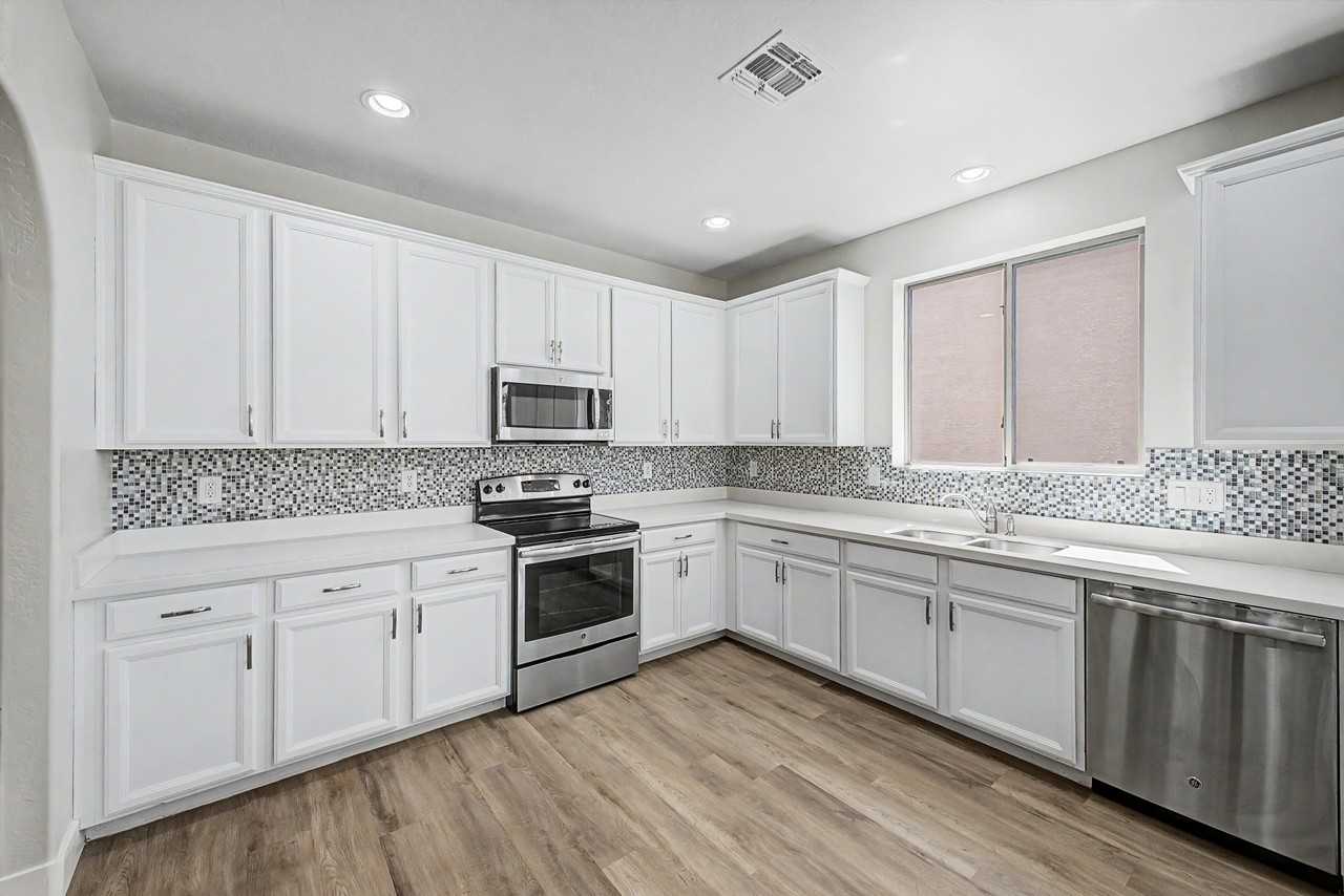 2934 N 71st Pl - Photo 5 of 19