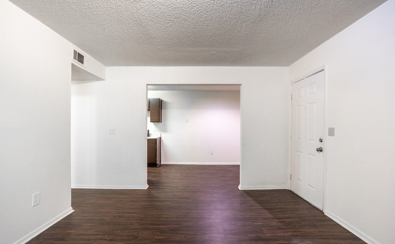 Tree Tops Apartments - Photo 7 of 12