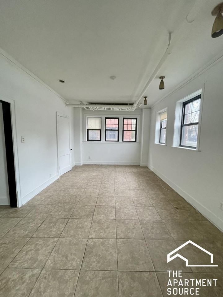3258 Maple Ave #BH