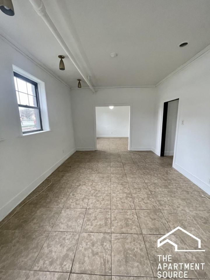 3258 Maple Ave #BH - Photo 2 of 12
