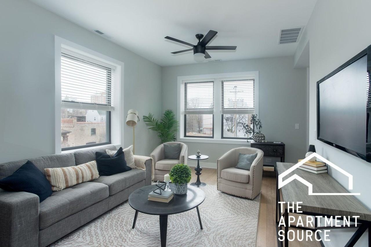 4409 N Seeley Ave #3B - Photo 2 of 18
