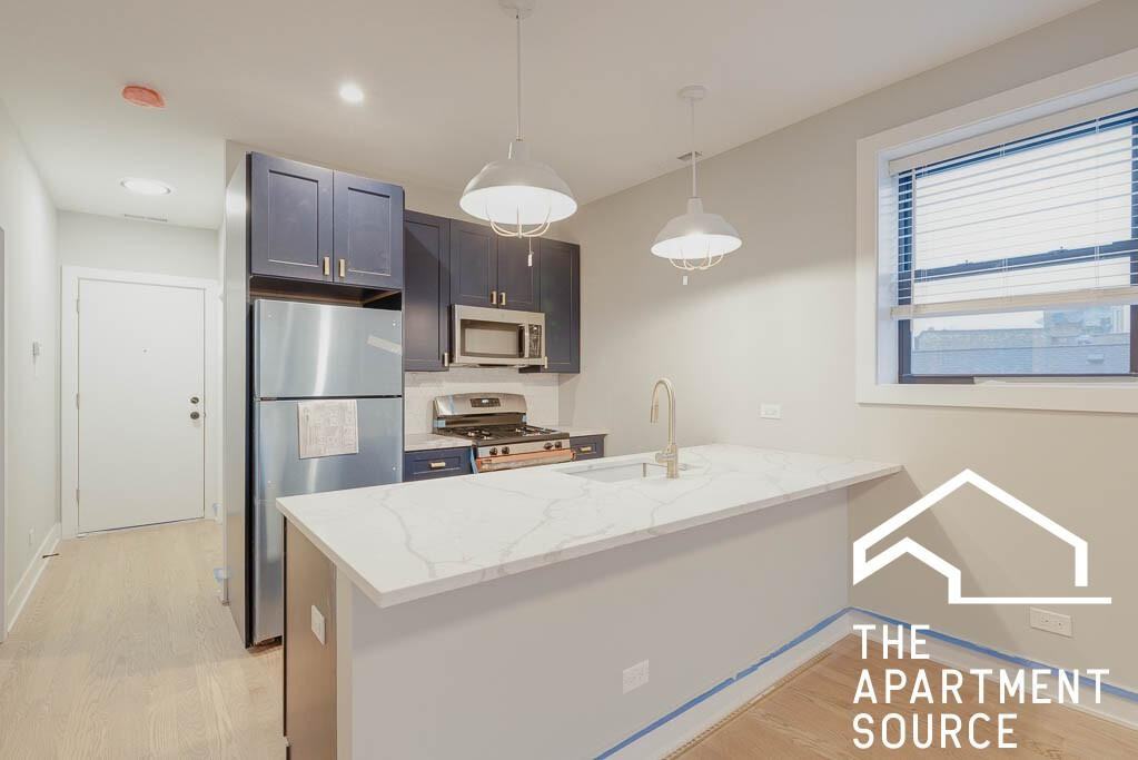 4409 N Seeley Ave #3B - Photo 4 of 18