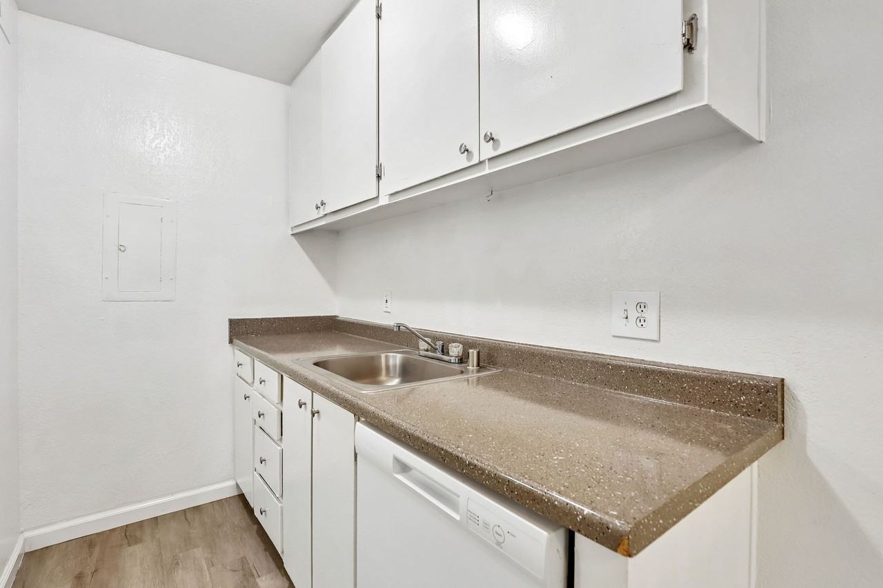 Parkview Village Apartments - Photo 3 of 29