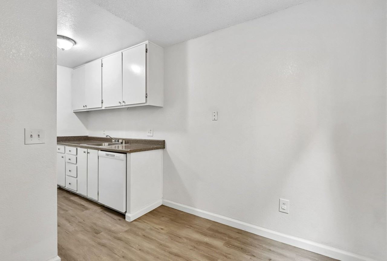 Parkview Village Apartments - Photo 5 of 29