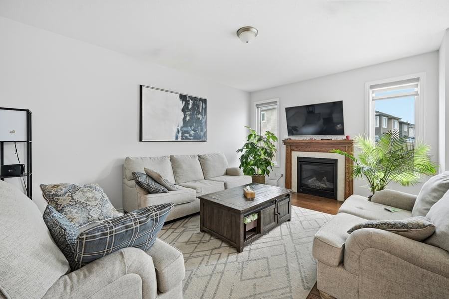 504 Arum Terrace - Photo 4 of 14