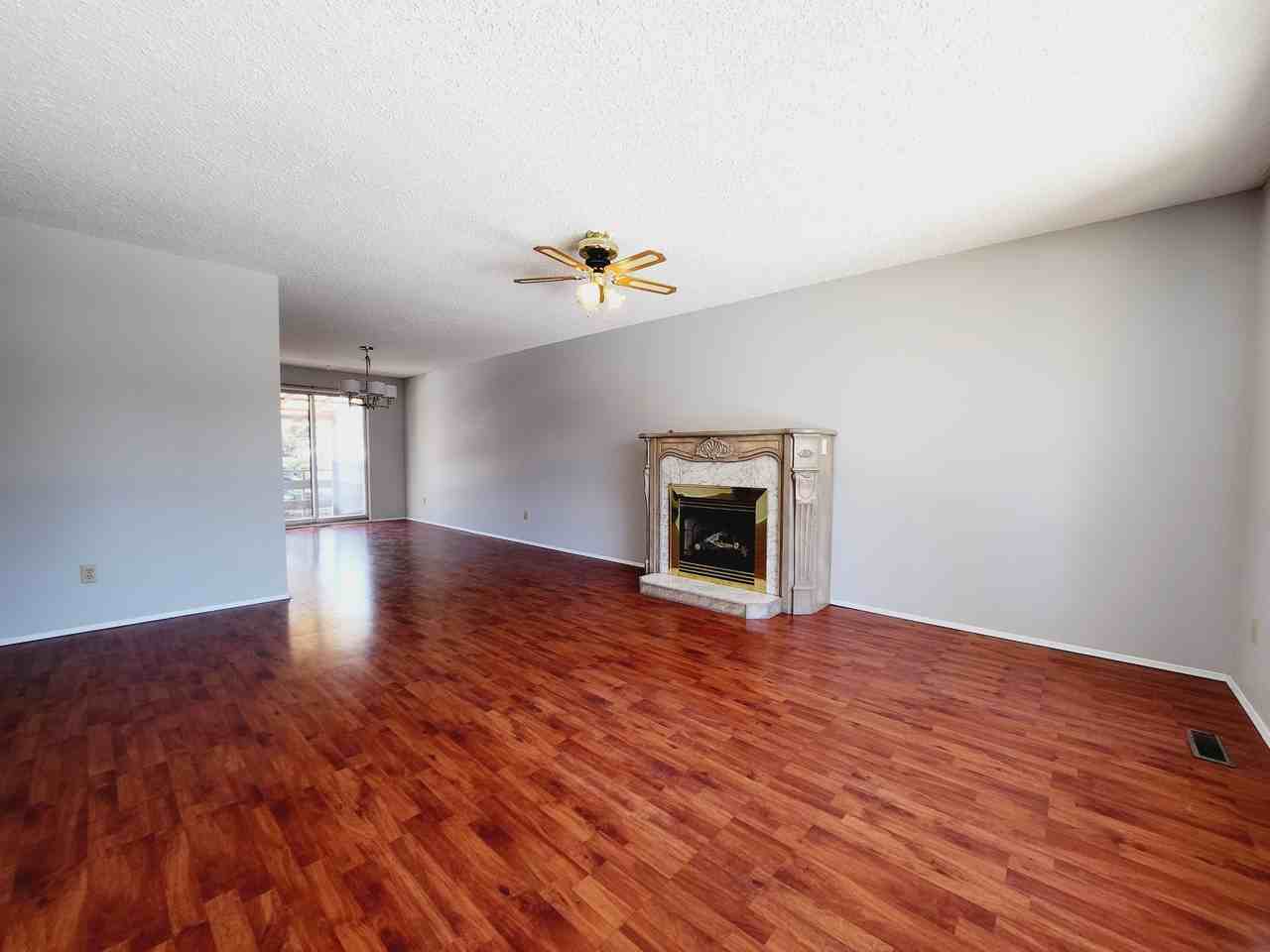 8725 151 Street NW - MAIN - Photo 5 of 15