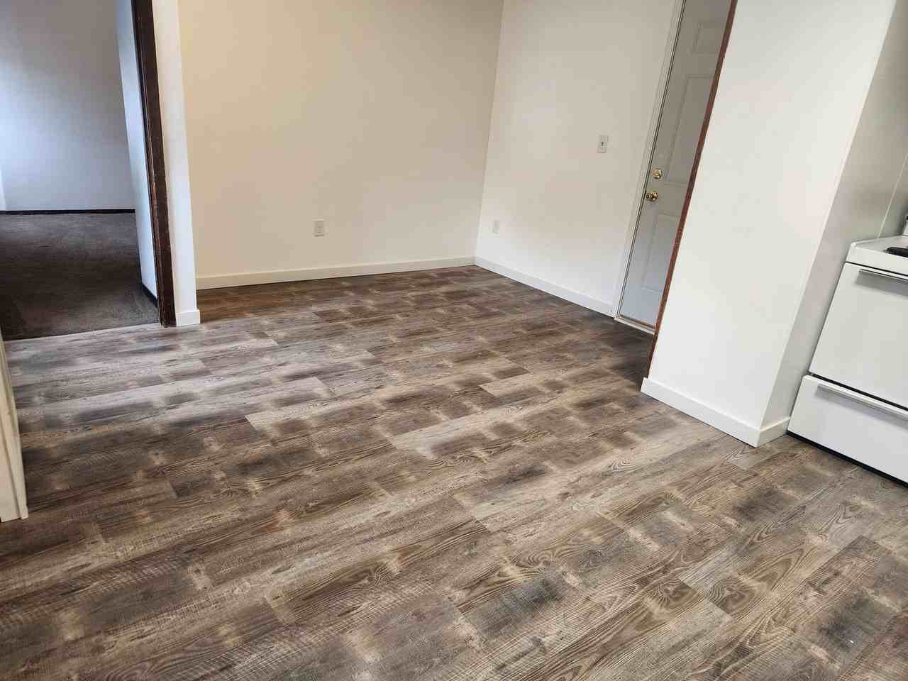 222 Adams Ave - Photo 4 of 14