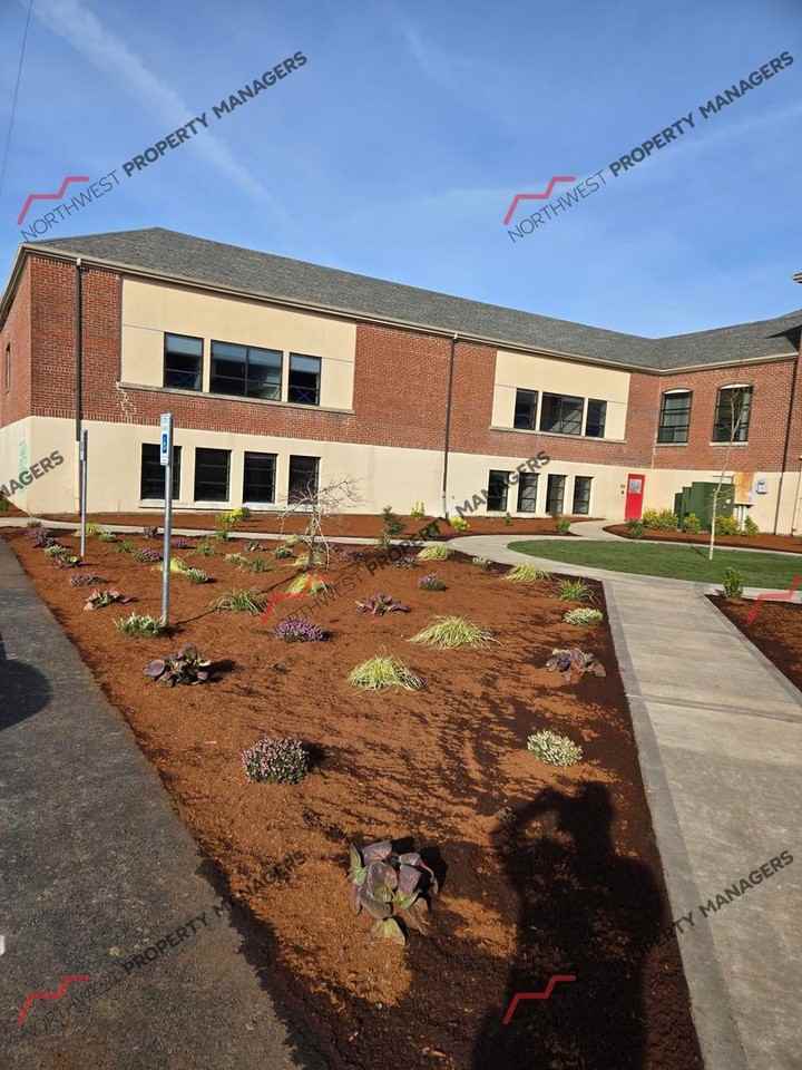 R313A - Cascade School Apts. - Photo 3 of 15