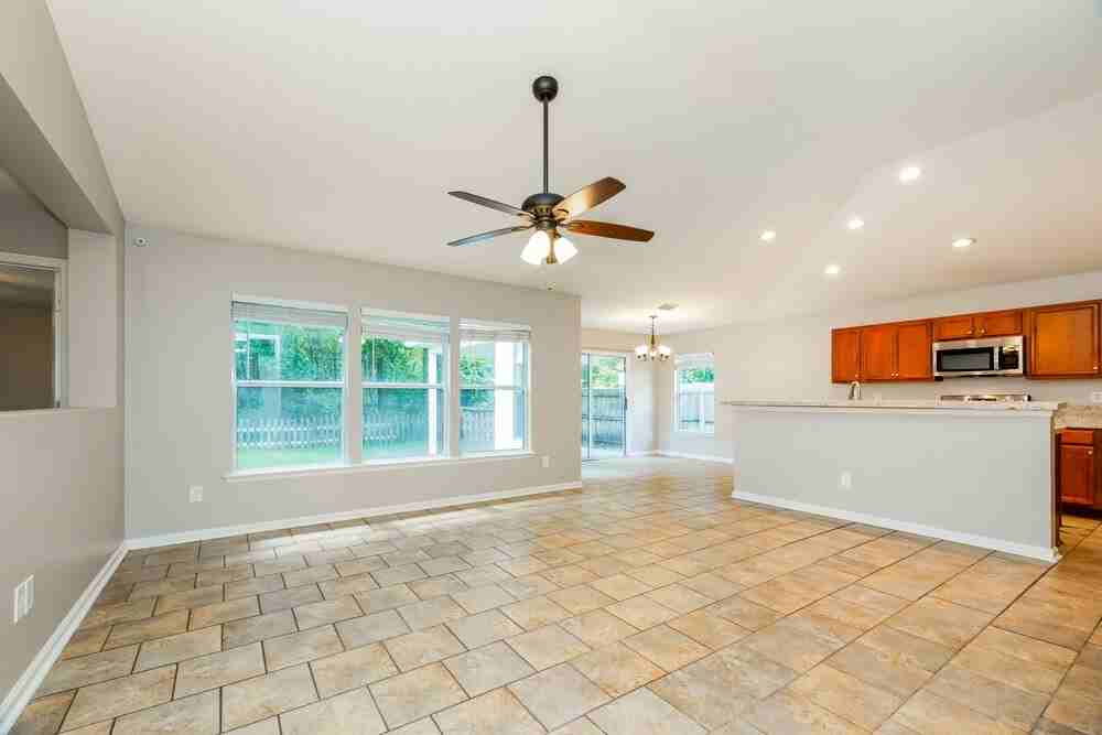12616 Pine Marsh Way - Photo 4 of 16