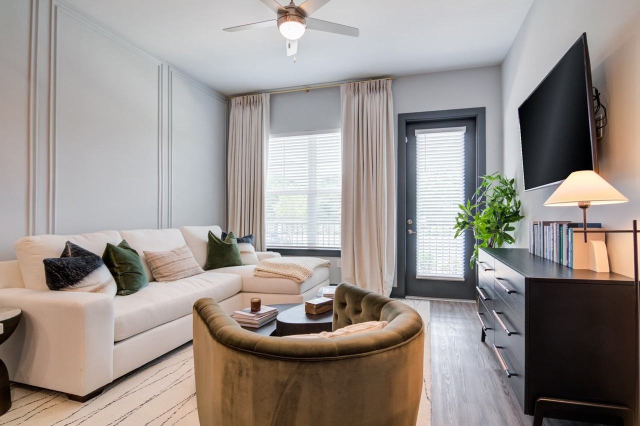 The Collier Sugar Hill Luxury Apartments - Photo 7 of 26