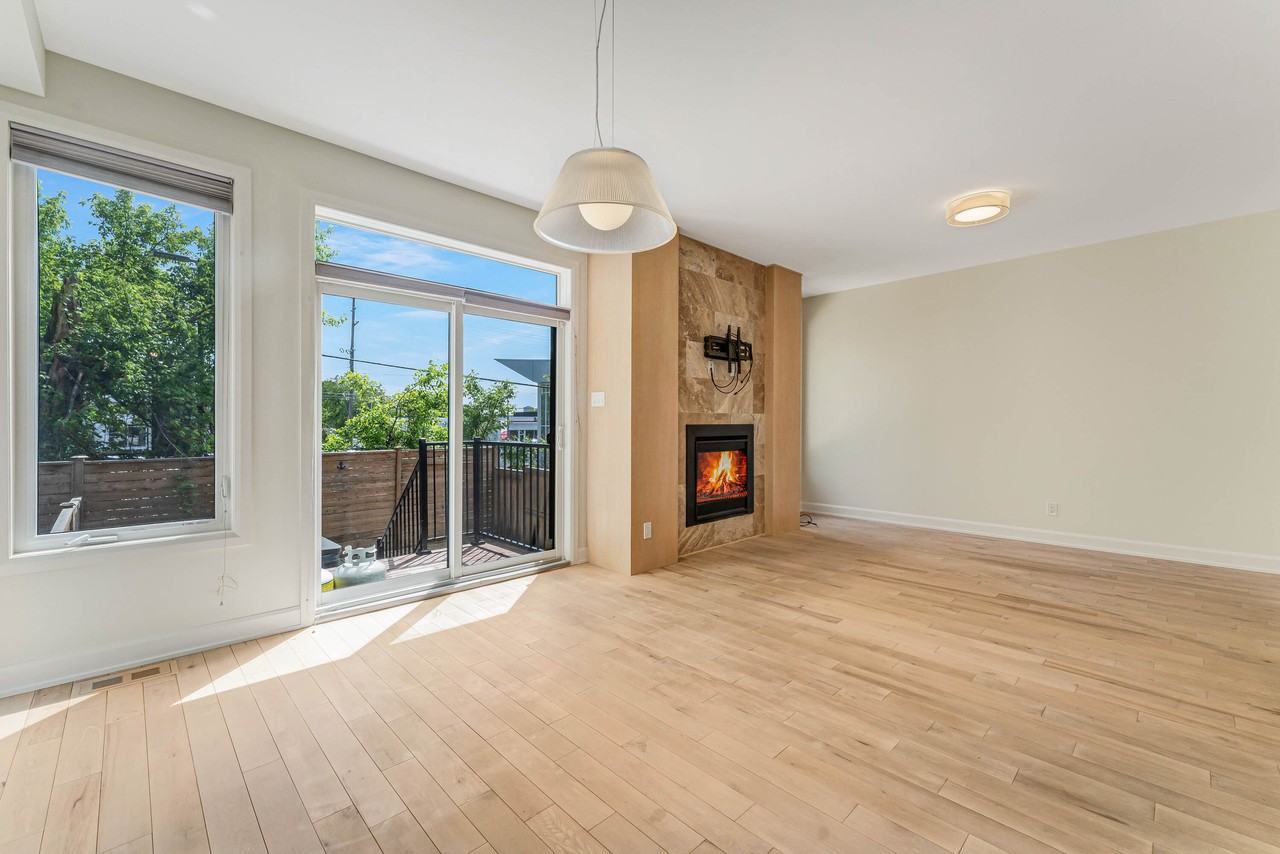 506 Mutual St #1 - Photo 4 of 32