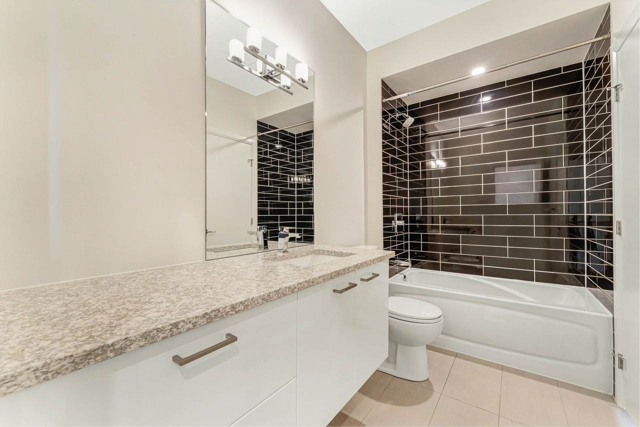 506 Mutual St #1 - Photo 7 of 32