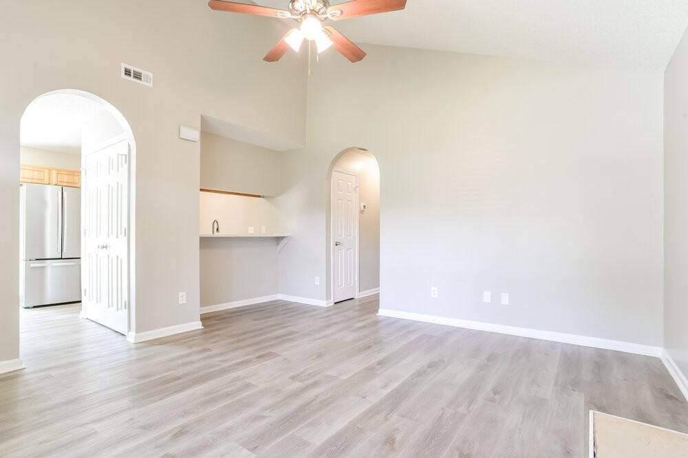 4148 Canyon Creek Ln - Photo 6 of 16