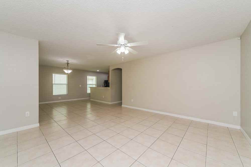 213 Owenshire Cir - Photo 4 of 16