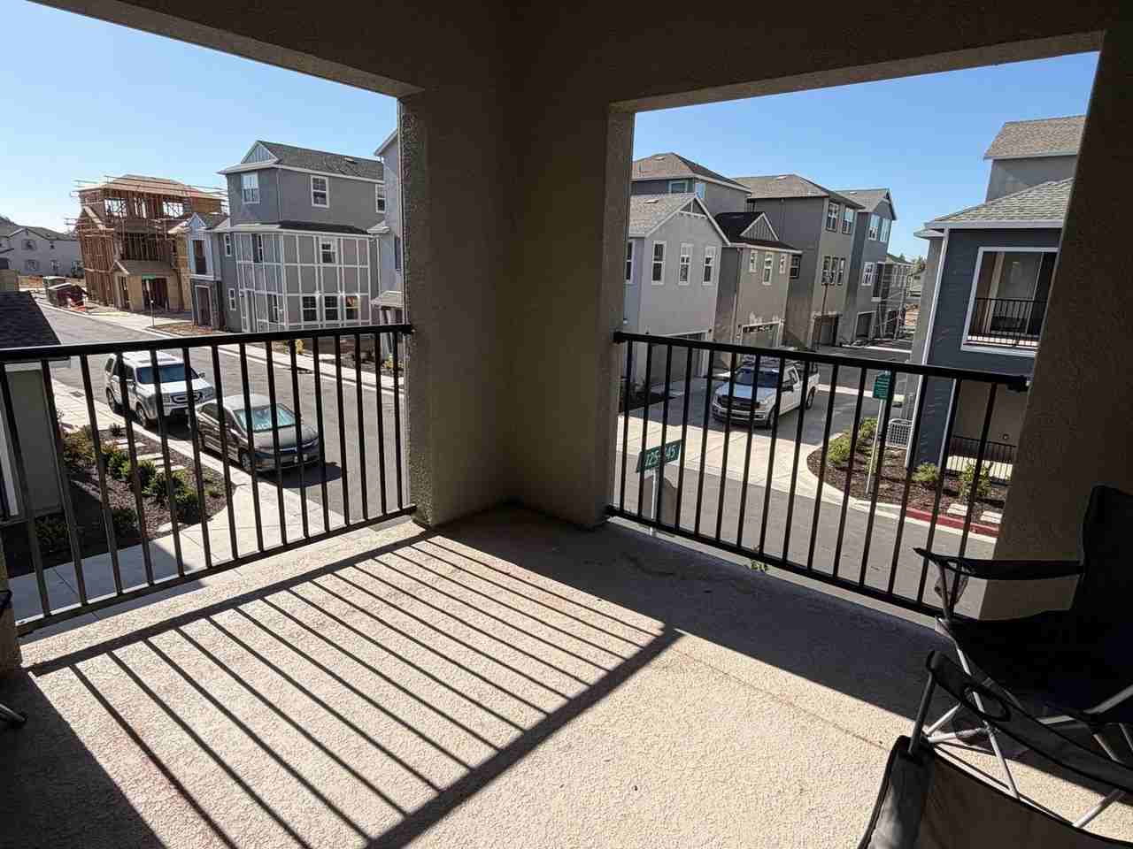 1125 Bellawood Dr - Photo 5 of 24