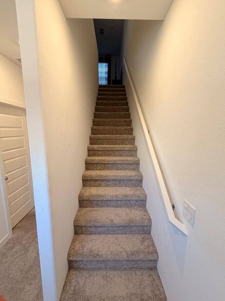 1125 Bellawood Dr - Photo 6 of 24