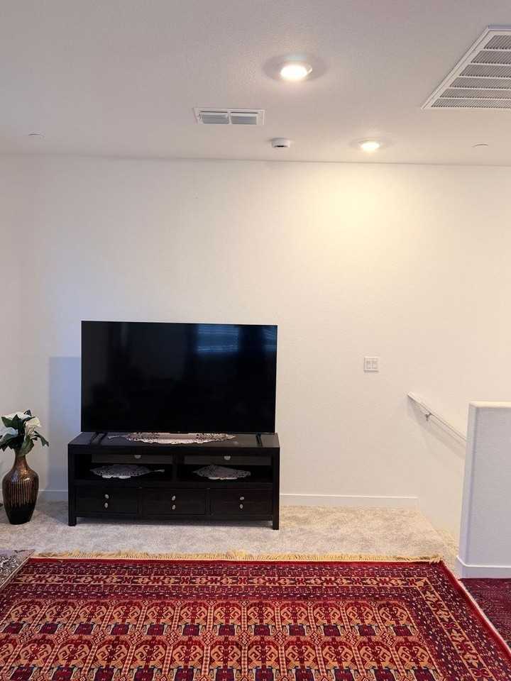 1125 Bellawood Dr - Photo 3 of 48