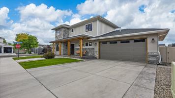 featured image of 2545 Fryingpan Dr