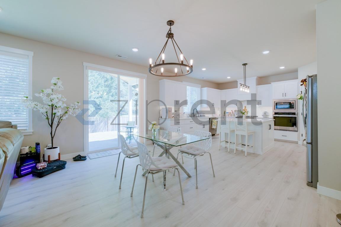 6703 165th Street Ct E - Photo 5 of 28