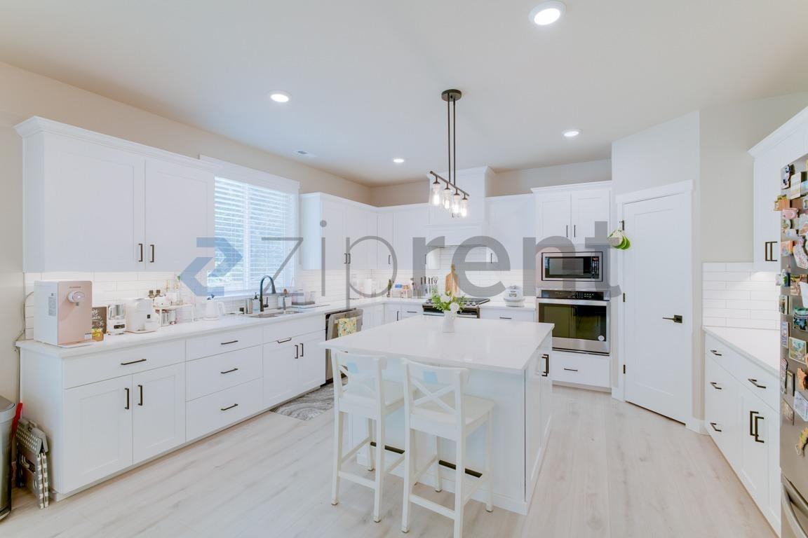 6703 165th Street Ct E - Photo 7 of 28