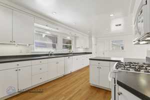 featured image of 2810 E 2nd St