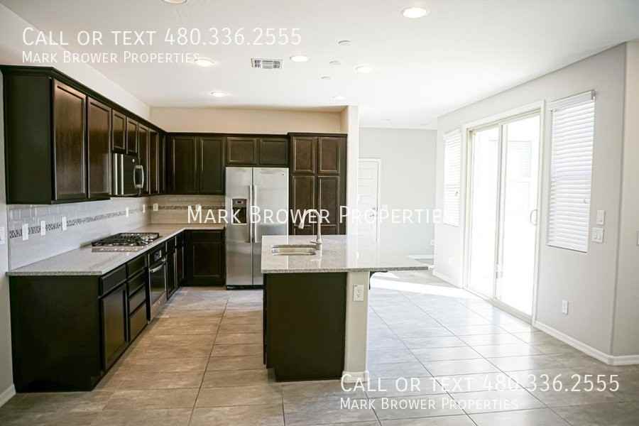 2268 S Henry Ln - Photo 4 of 27