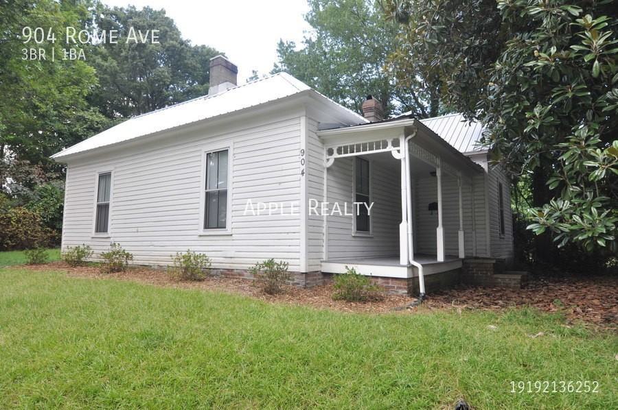 904 Rome Ave - Photo 2 of 19