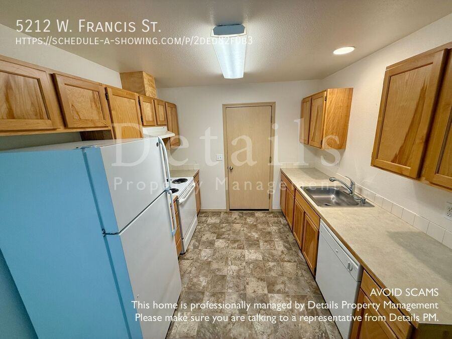 5212 W Francis St - Photo 4 of 17