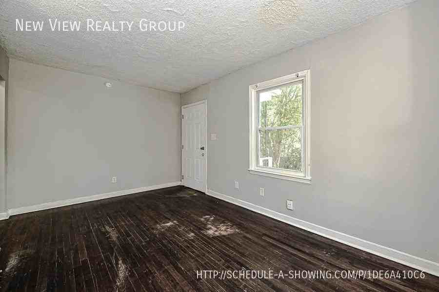 1900 Lasalle St #2 - Photo 4 of 18
