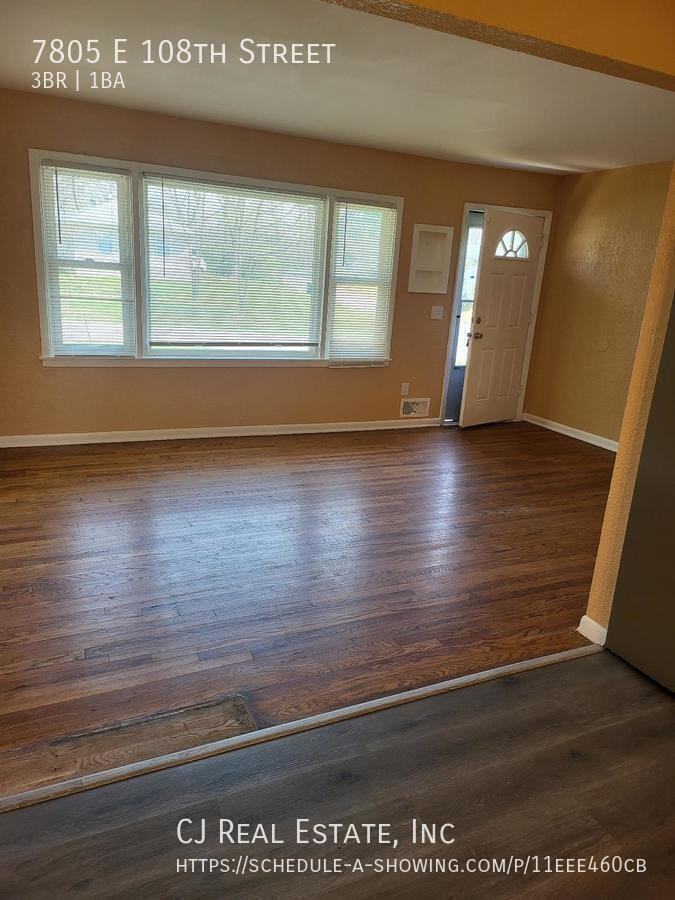 7805 E 108th St - Photo 2 of 9