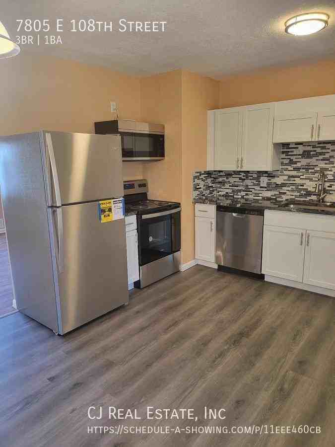 7805 E 108th St - Photo 4 of 9
