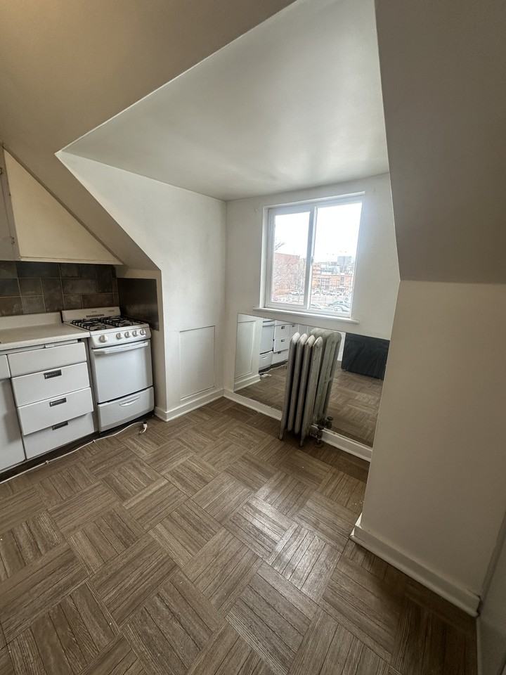 357 N Grant St #3 - Photo 3 of 11