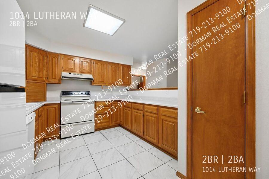 1014 Lutheran Way - Photo 3 of 18