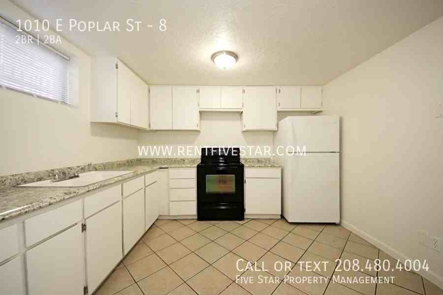 1010 E Poplar St #8 - Photo 5 of 14