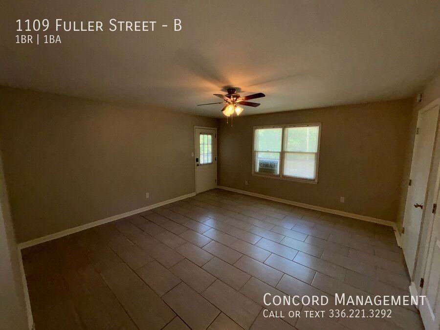 1109 Fuller St #B - Photo 4 of 9