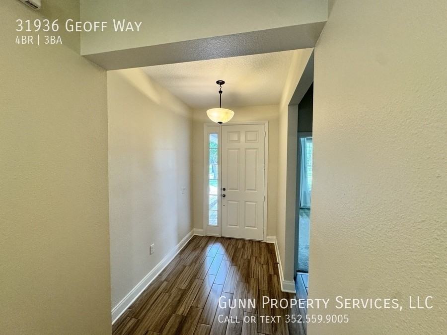 31936 Geoff Way - Photo 4 of 28