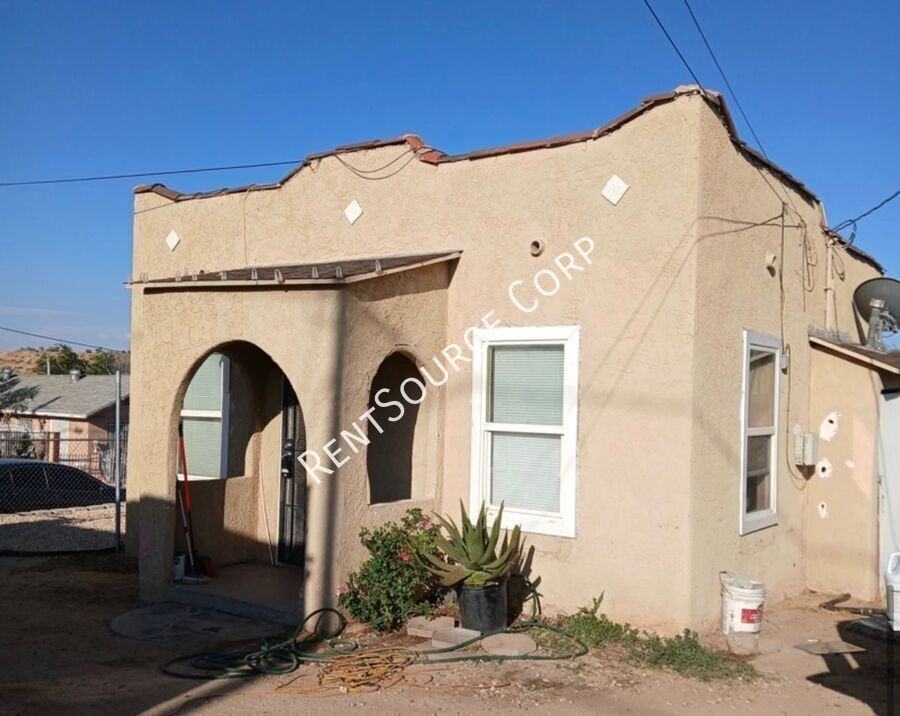 16735 Union St - Photo 2 of 8