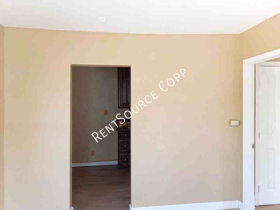 16735 Union St - Photo 5 of 8