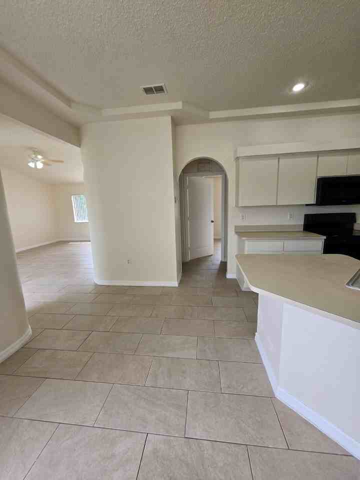 13130 Odham St - Photo 3 of 17