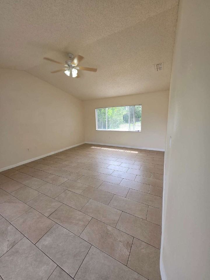 13130 Odham St - Photo 5 of 17