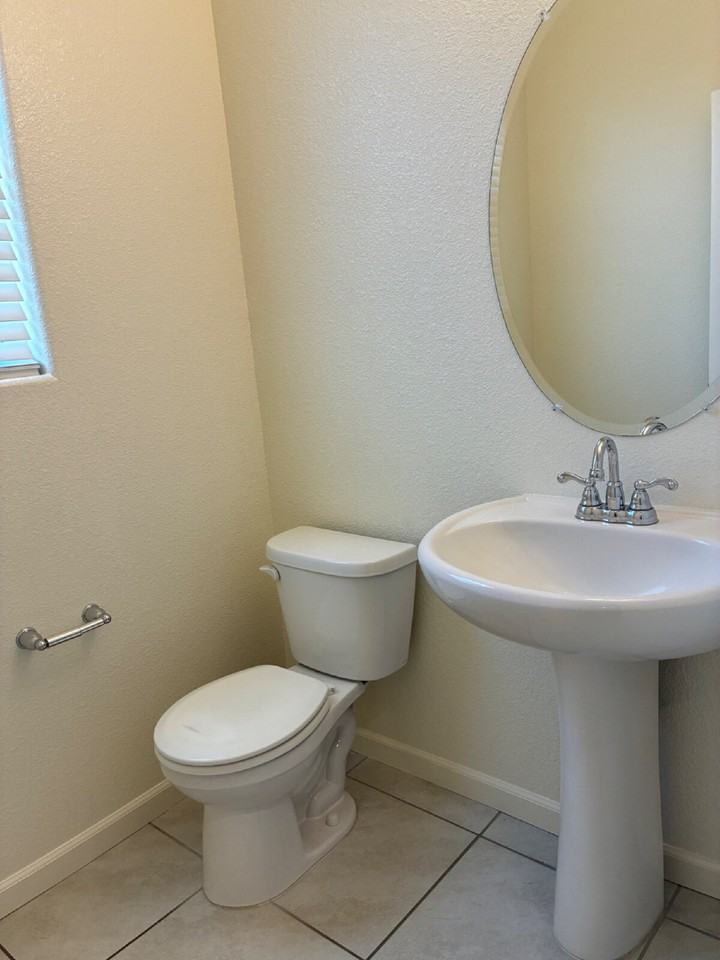 149 Shafer Ave - Photo 6 of 38