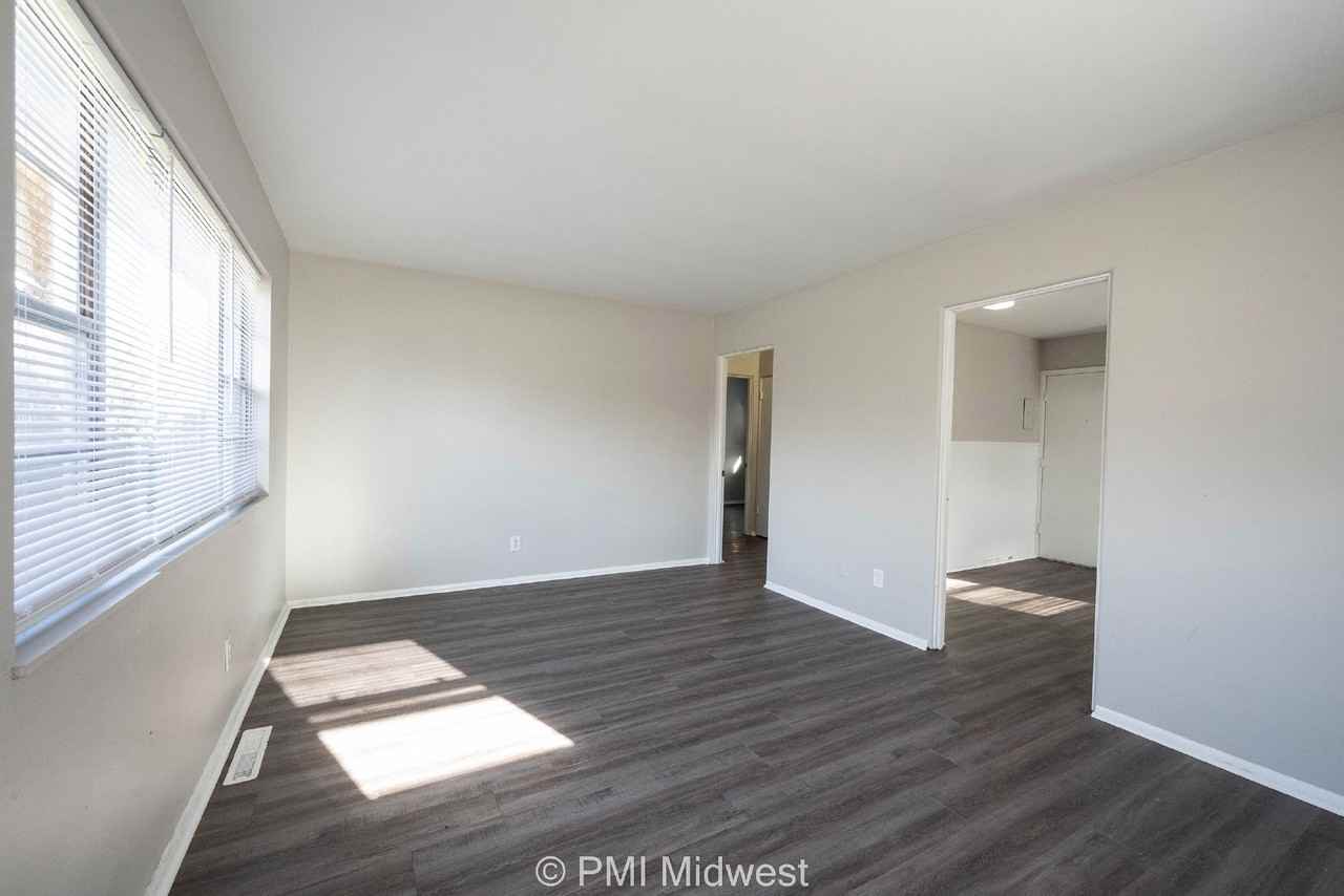5843 Woodside Dr - Photo 2 of 24