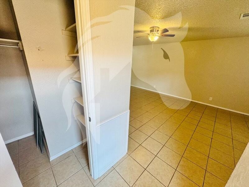 2505 Madison Ave - Photo 2 of 9