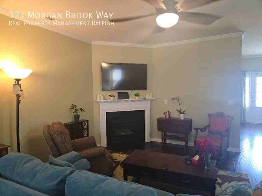 323 Morgan Brook Way - Photo 2 of 13