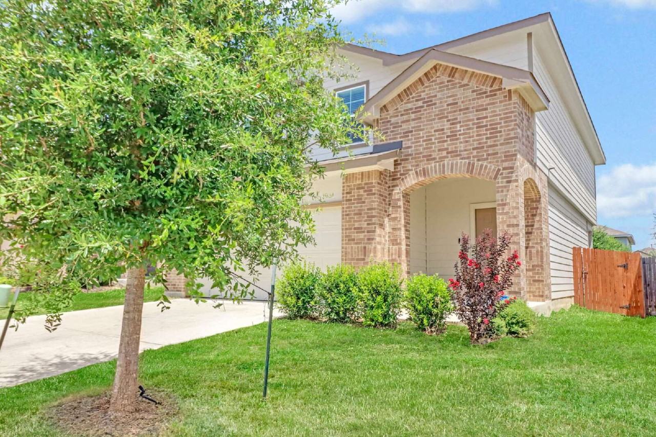1310 Brown Pelican Way - Photo 4 of 31