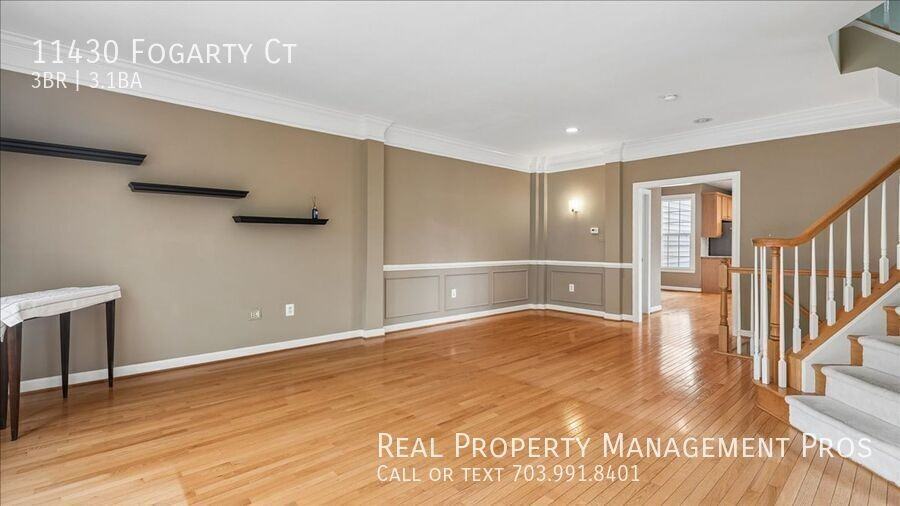 11430 Fogarty Ct - Photo 4 of 42