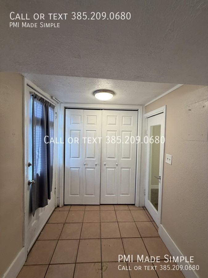1924 S Columbia Ln - Photo 4 of 24